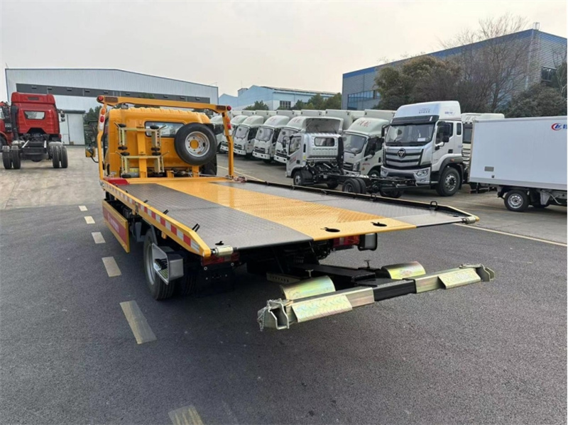 重汽豪沃国六蓝牌清障车