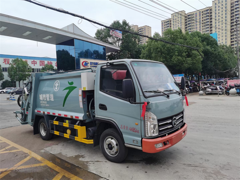 国六4立方 蓝牌凯马 压缩垃圾车