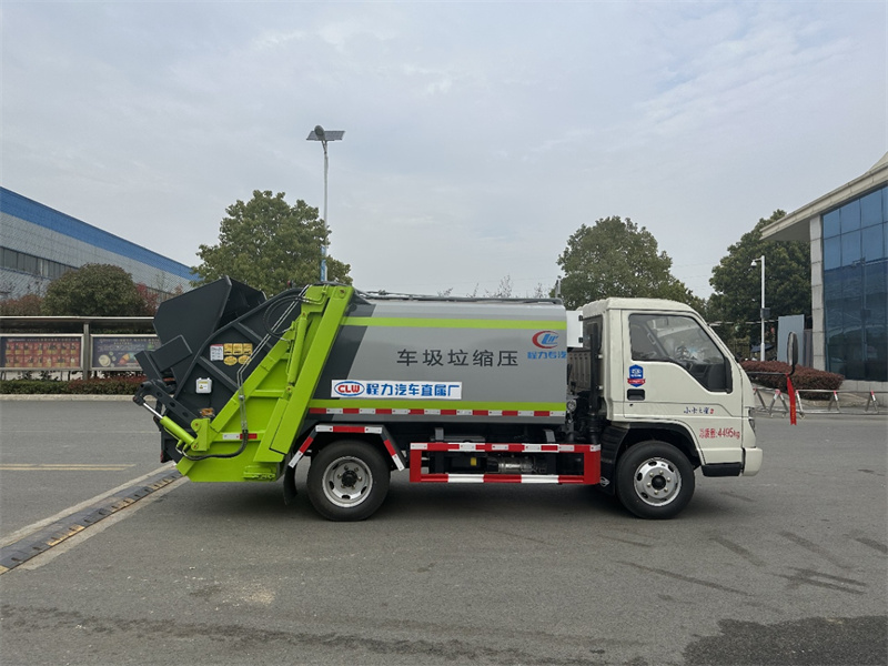 湖北程力福田蓝牌5.8方压缩垃圾车