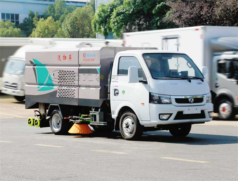 东风途逸蓝牌洗扫车
