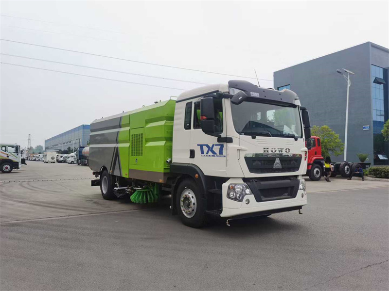 湖北程力重汽豪沃TX洗扫车（16方）