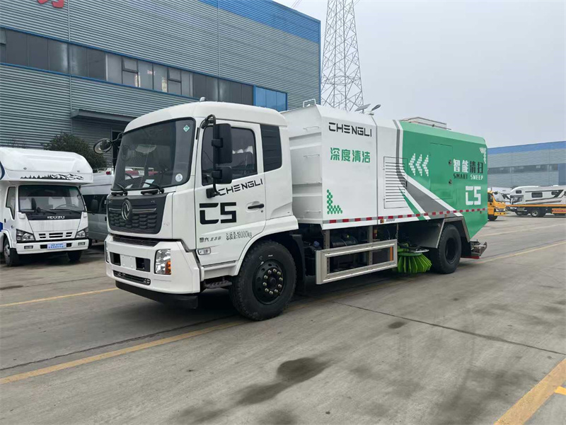 天锦干湿两用道路污染清除车（深度保洁车）