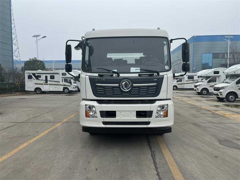 天锦干湿两用道路污染清除车（深度保洁车）